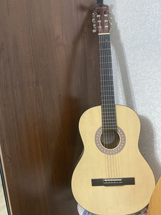 Акустически гитра