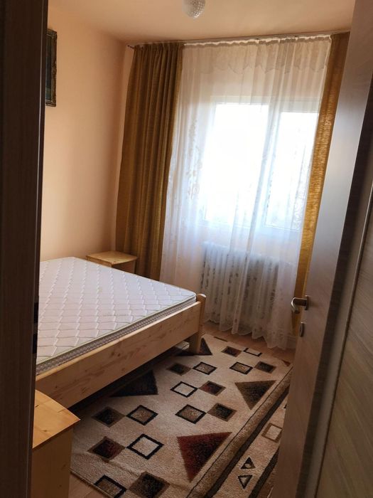 Apartament de închiriat