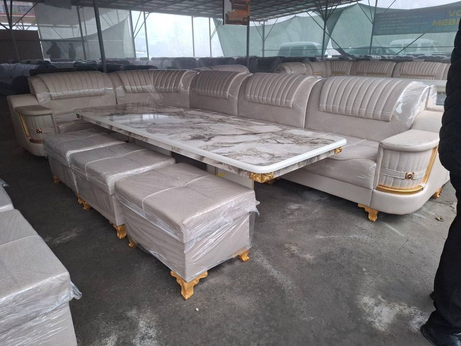 Продаётся новые гостиные уголки. 
Ткань моющая, качество отличное.