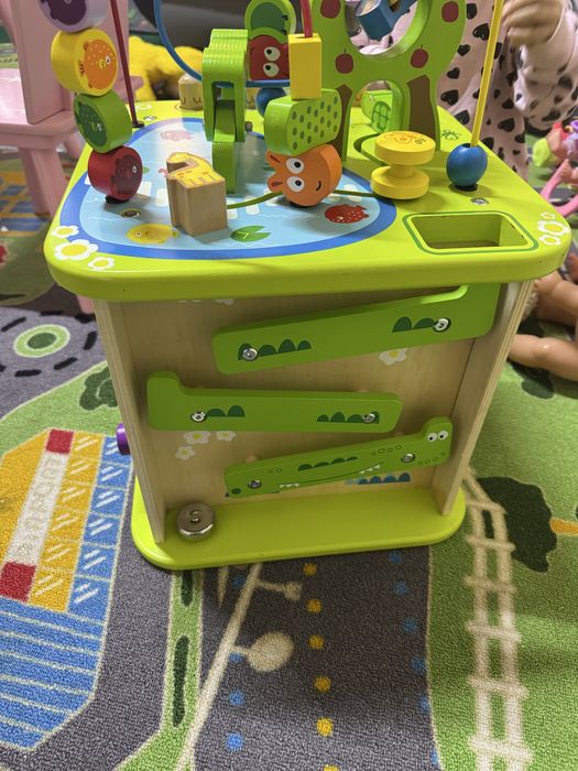 Детски занимателен куб Hape