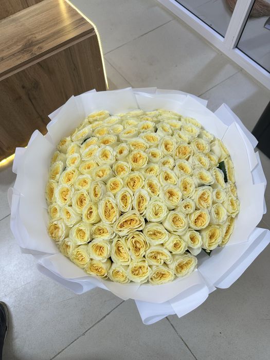 101 роза, дофаминовый букет