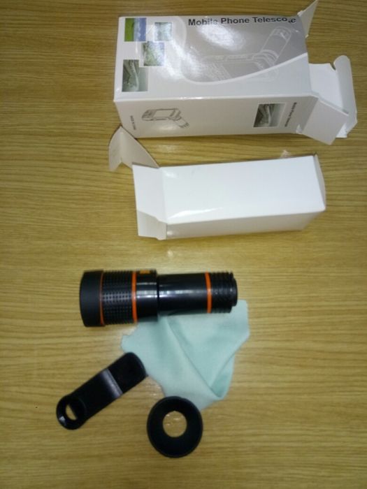 Mini-telescop cu zoom 12X pentru telefon