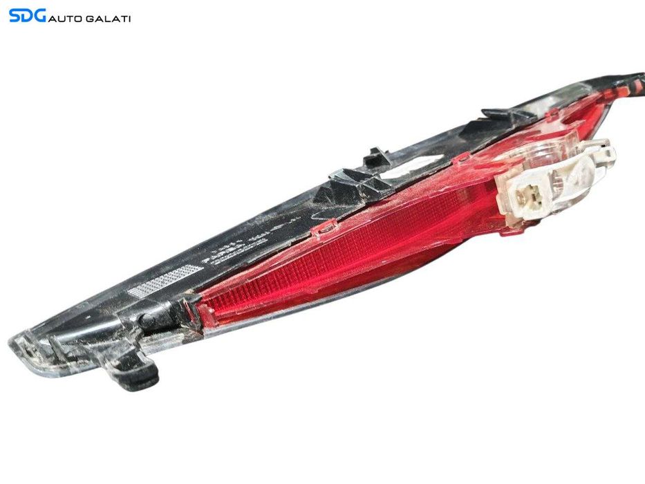 Stop Tripla Lampa Aditionat Auxiliar Central de pe Haion Renault Megane 2 2002 - 2008 Cod 8200175536 [N3602]