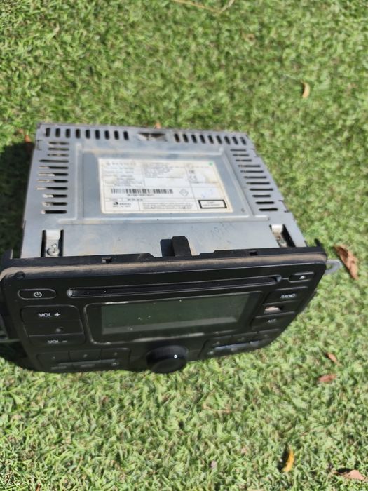 pompa servodirectie Logan,sandero,daster,logi etc si radio cd  modelul vechi si modelul nou cu usb