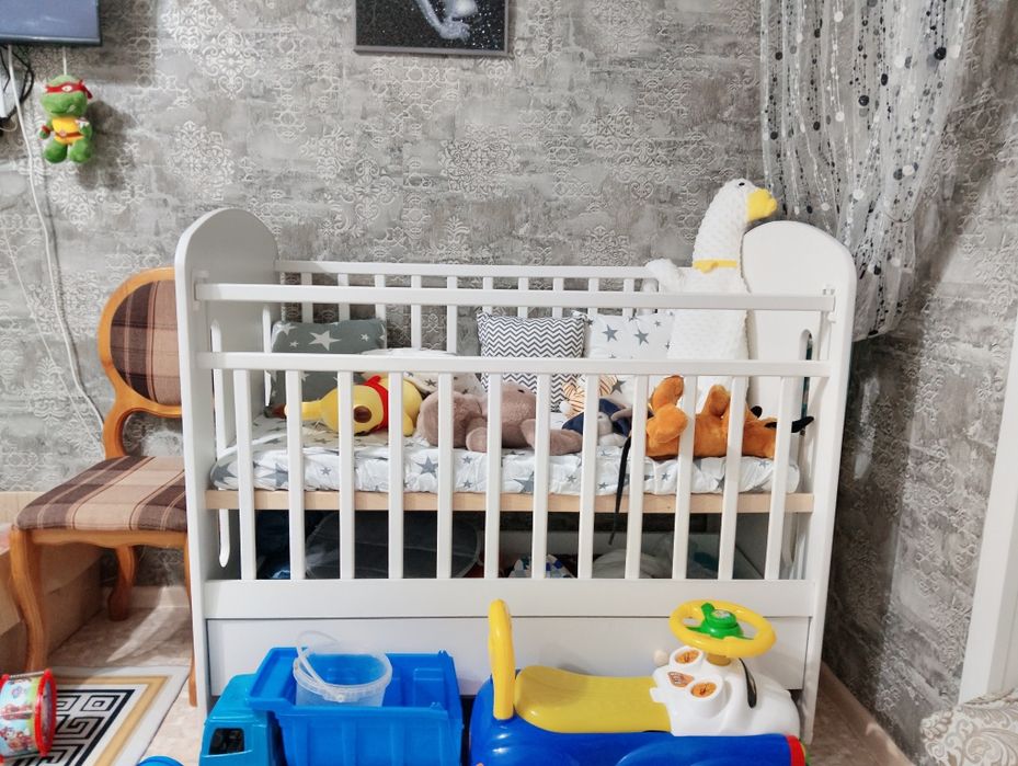 Продам детскую кроватку