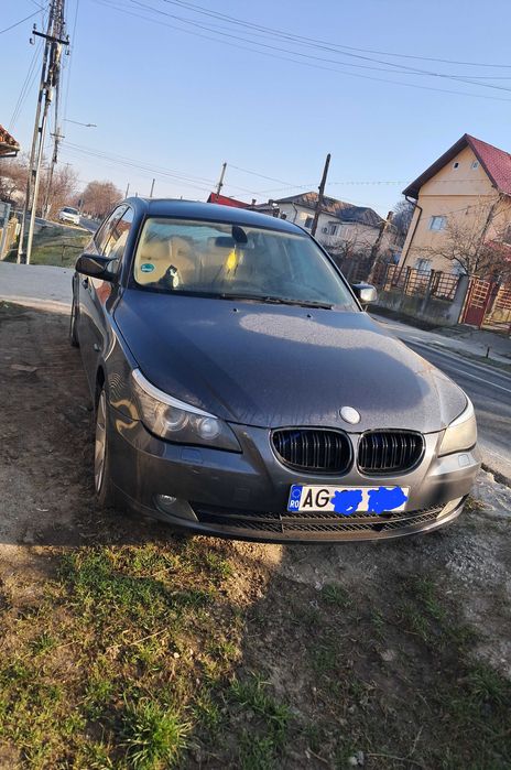 Mașini de vânzare