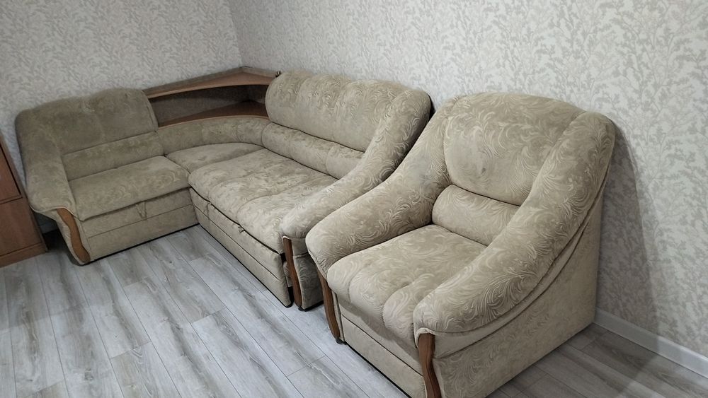 Продам диван б.у в хорошем состоянии