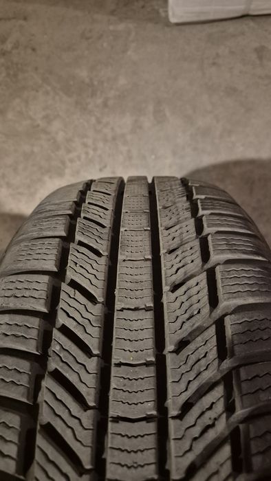 Зимни гуми Continental 205/55/17 DOT 3722