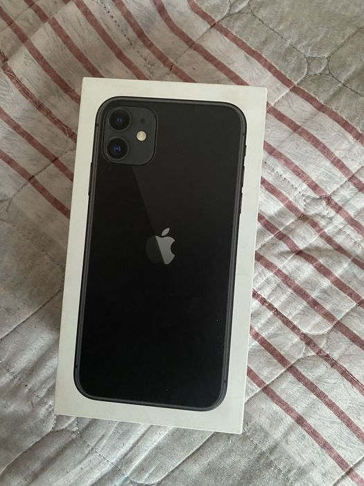 Продам    айфон 11  64гб