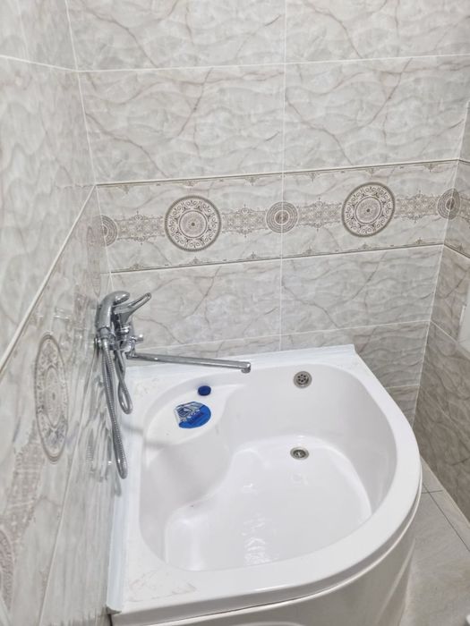 1 xonali yangi novostroykadan dom sotiladi