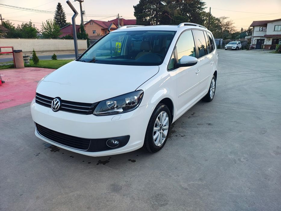 Volskwagen Touran istoric reprezentanta