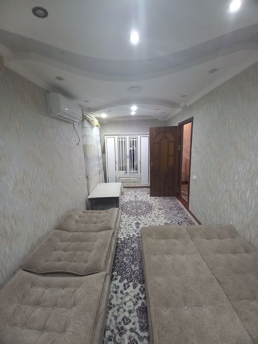 Аркндага 3 хона 1 этаж Вокзалда.Агентство