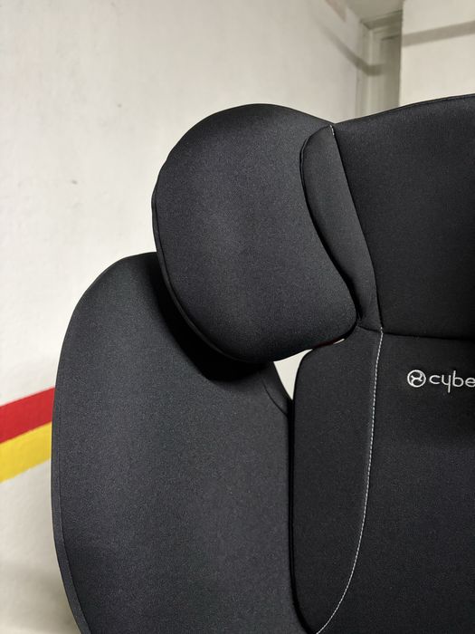 Стол за кола Cybex Solution B2-Fix + Lux черно