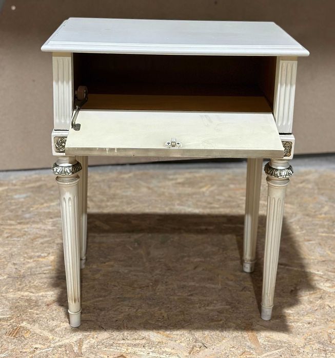 Noptiera Vintage Stil Louis XVI neoclasic; Noptiera din lemn