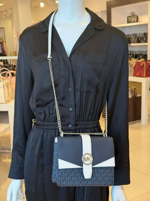 Genți Michael Kors originale pot fi ridicate personal din București, S