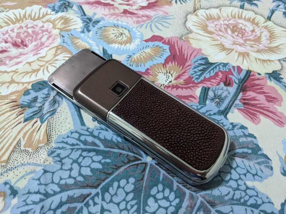 Nokia 8800 Sapphire Arte Custom By Stin Gray ca NOU