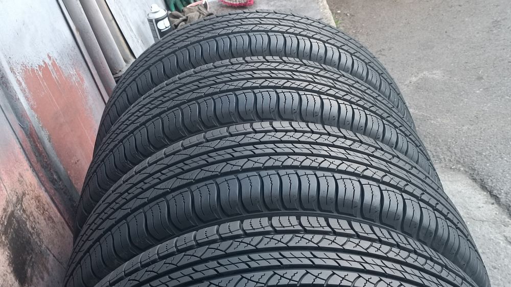 225/65/17 Michelin