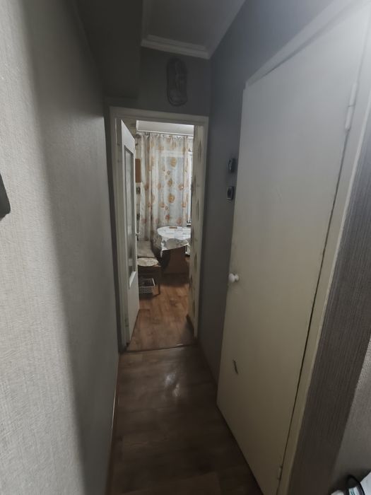 Продам 1,5ку в районе Электротоваров