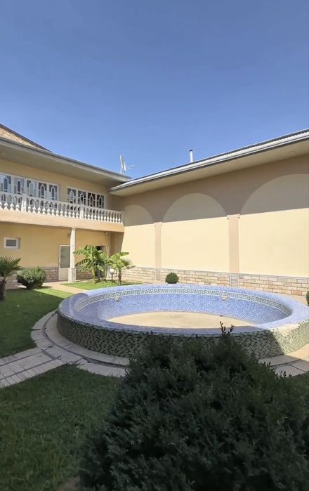 Уй сотилади, ховли