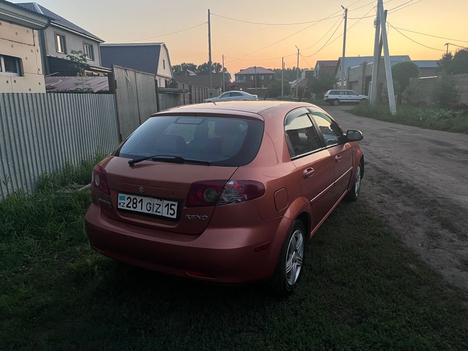 Продам Suzuki Reno