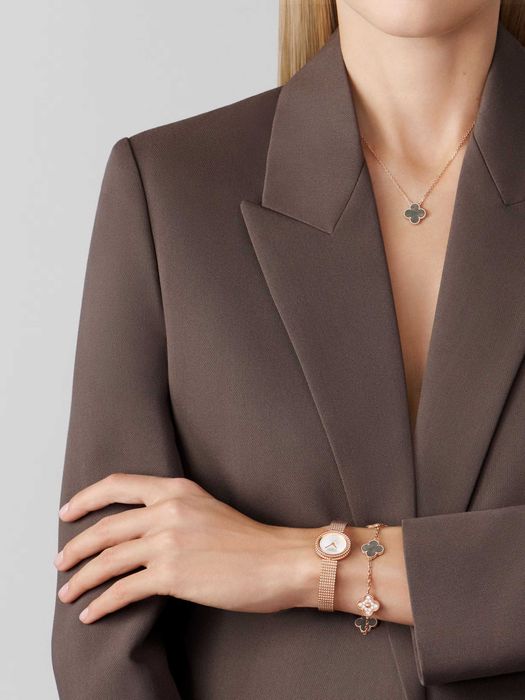 Van Cleef & Arpels VCA 5 Gold Mother Diamond Alhambra Дамска Гривна