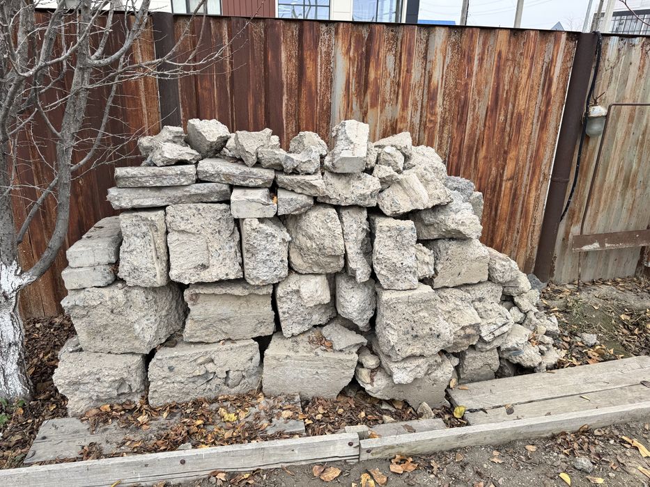Отход бетонные блоки