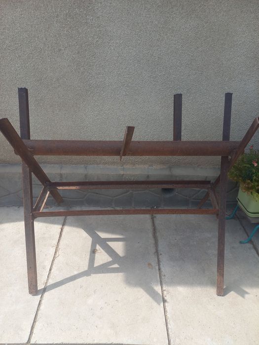 Продам козел металлический для распилки дров