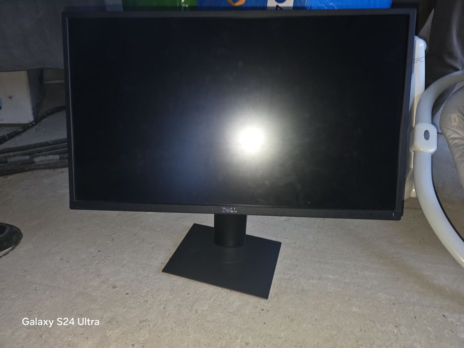 Vând monitoare de preferat la pachet