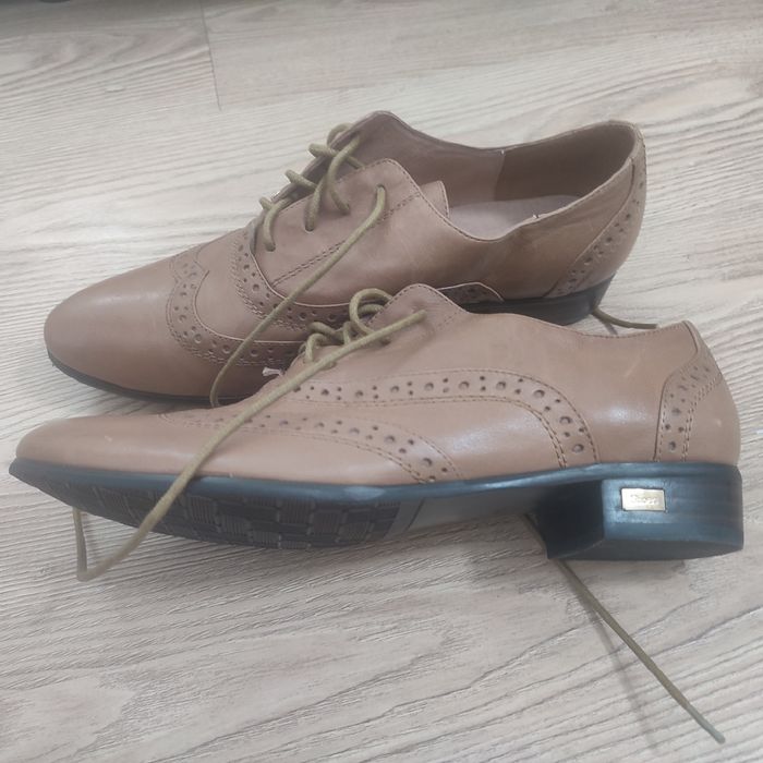 Туфли бежевые кожаные