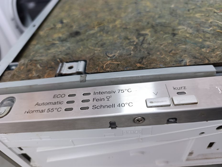 Съдомиялна Miele за пълно вграждане 45см