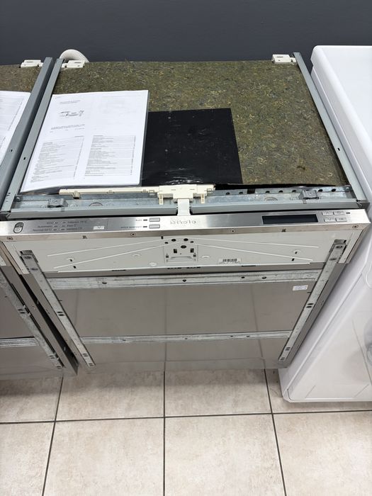 Miele G 6360 SCVi миялна за пълно вграждане AutoOpen/ инверторна/24 м