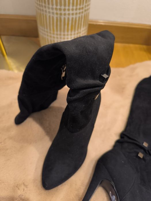 Cizme, material moale, peste genunchi