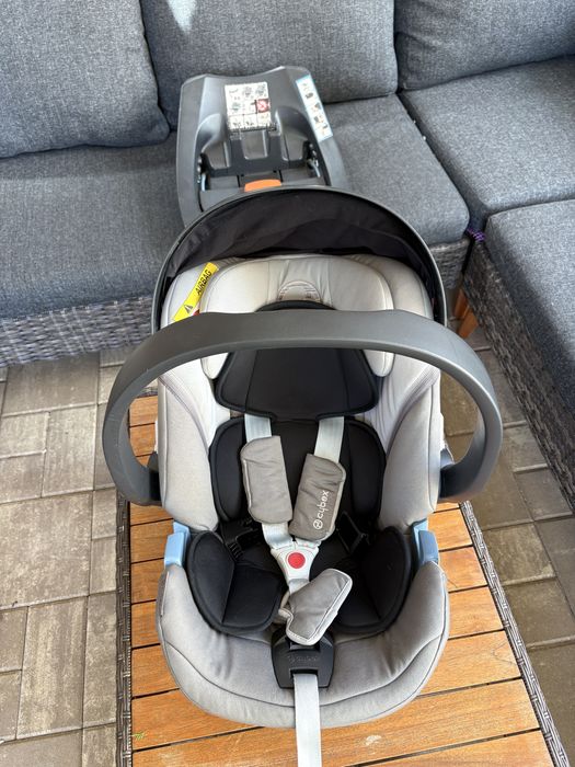Vand scoica cu baza isofix Cybex Aton 5