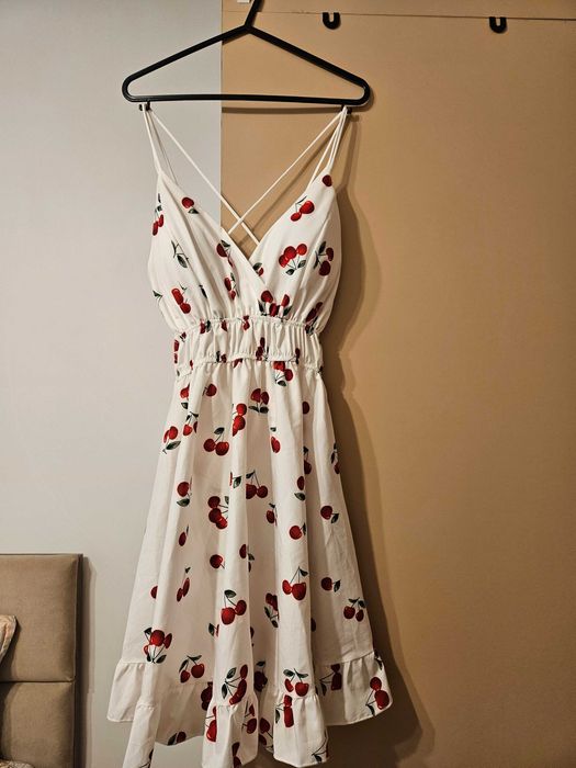 Къса бяла лятна рокля