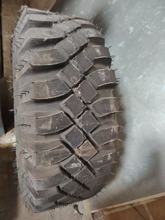 Мксм 800 шина от погрузщика