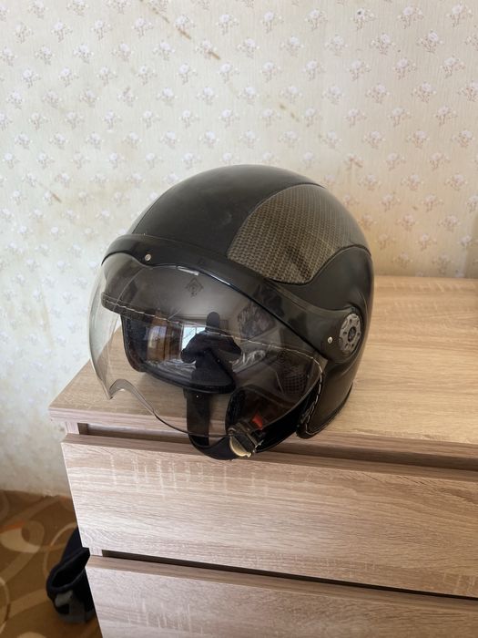 Каска за скутер мотопед и др.