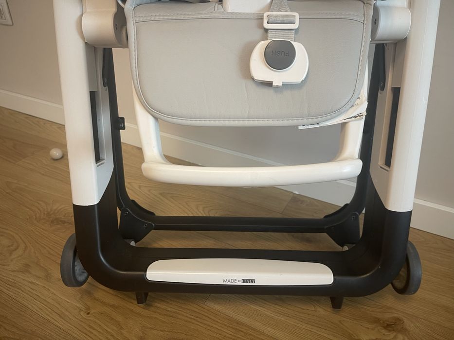 Детски стол за хранене peg perego