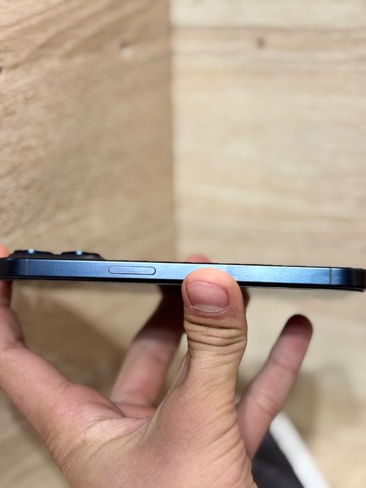 СРОЧНО Iphone 15 Pro 256 В идеальнейшем состоянии.