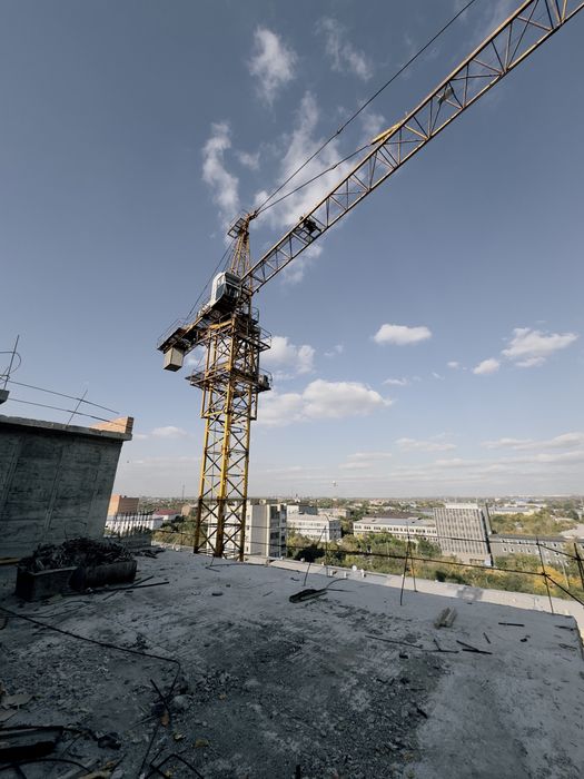 Башенный кран, в аренду 2 миллиона в месяц