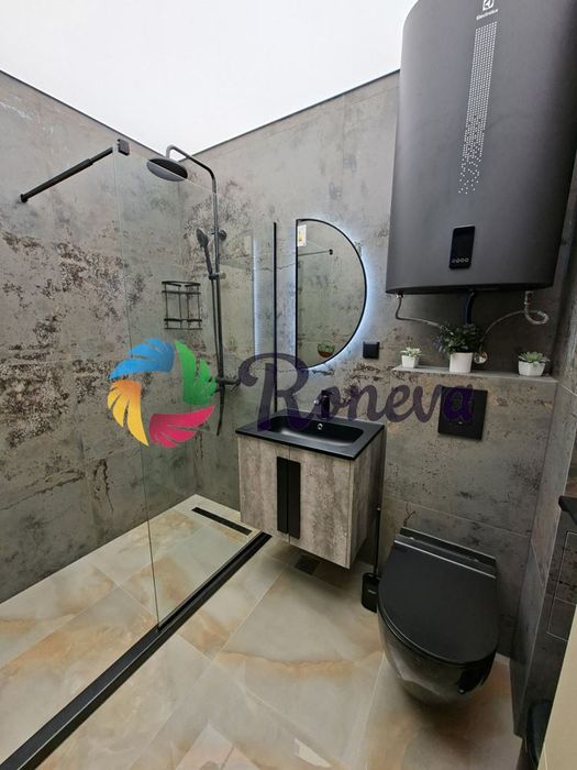 Продава се Двустаен апартамент в Варна, Бриз - 67 кв.м за 3157 €/кв.м - Снимка #10