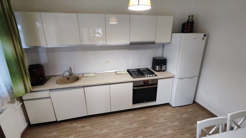 Proprietar vând casa P+M in Zădăreni.