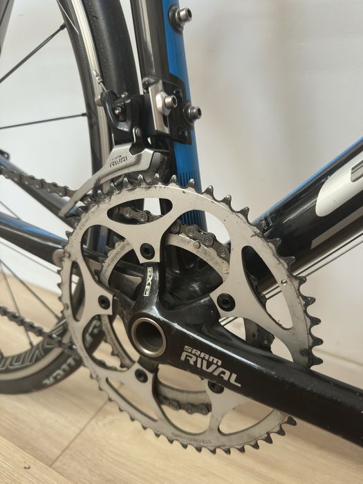 Cursiera SCOTT carbon fiber