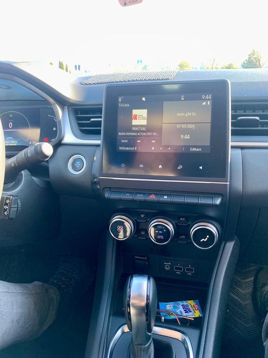 Vând Renault Captur Hybrid