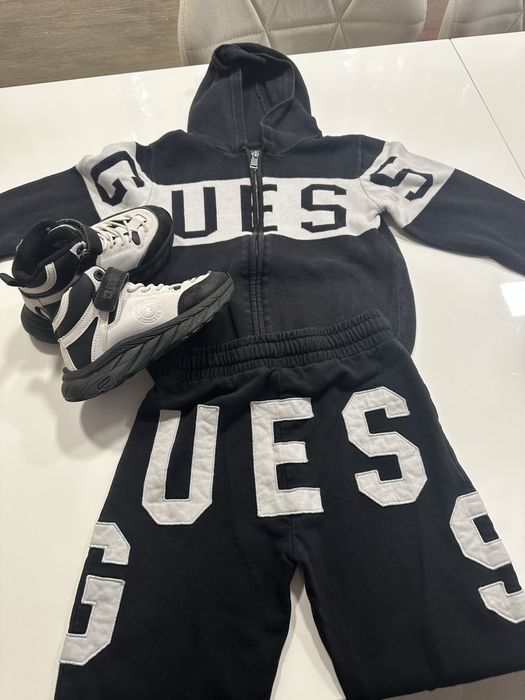 Сет на Guess за 7 години !