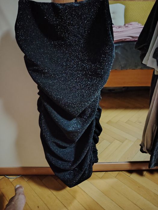 Малка черна рокля