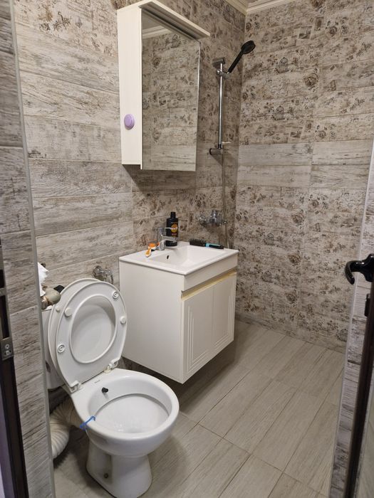 Продава се Двустаен апартамент в Асеновград - 67 кв.м за 1142 €/кв.м - Снимка #2
