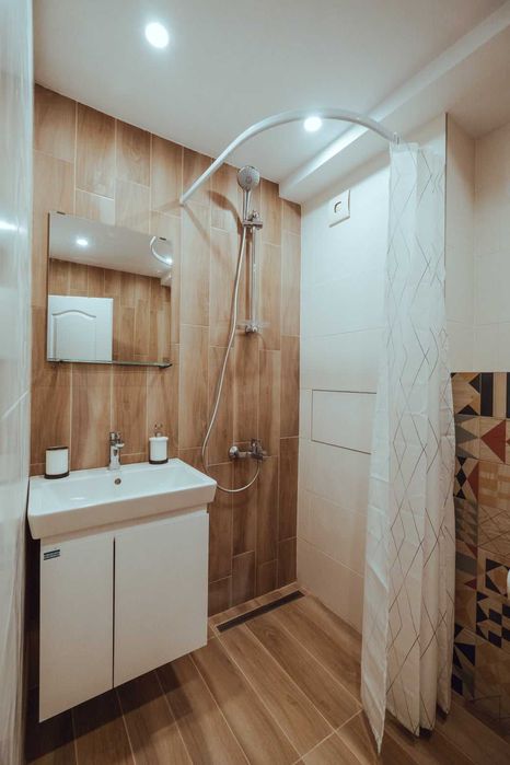 Дава се под наем Двустаен апартамент в София, Център - 51 кв.м за 373.83 € - Снимка #2