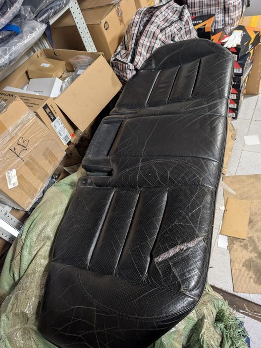 Продам кожаные сиденья 124 электро