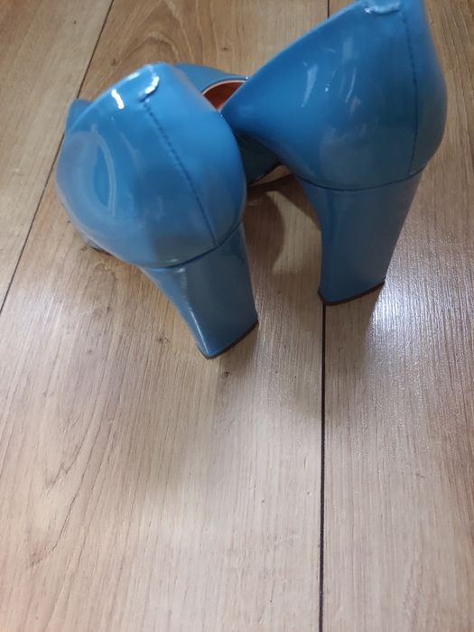 Pantofi Musette piele lacuita bleu