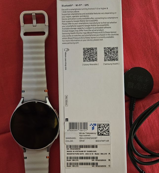 -Samsung Galaxy Watch 7 ca Nou 44MM 128Gb 8Ram Grey Bat: 100%: 59 cicluri incarcare cutie completa cablu date original poze reale nici o restrictie